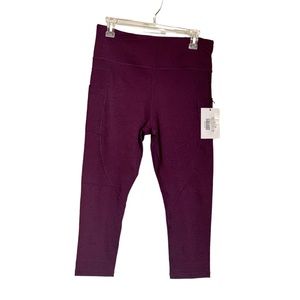 ZYIA Active Plum Pocket Light and Tight Hi-Rise Capri 20” size 14-16 NWT
